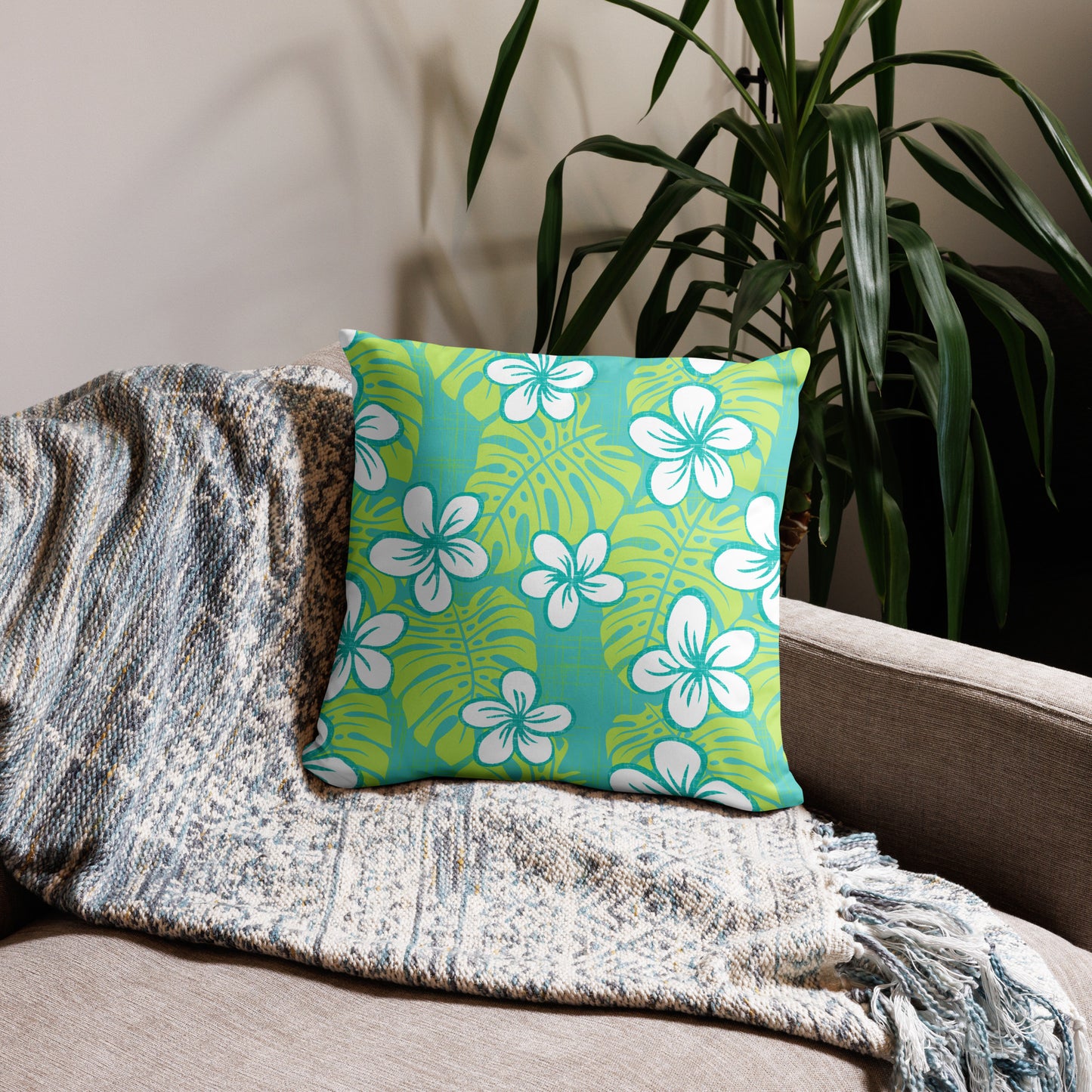 Garden's Edge Green Fade Basic Pillow