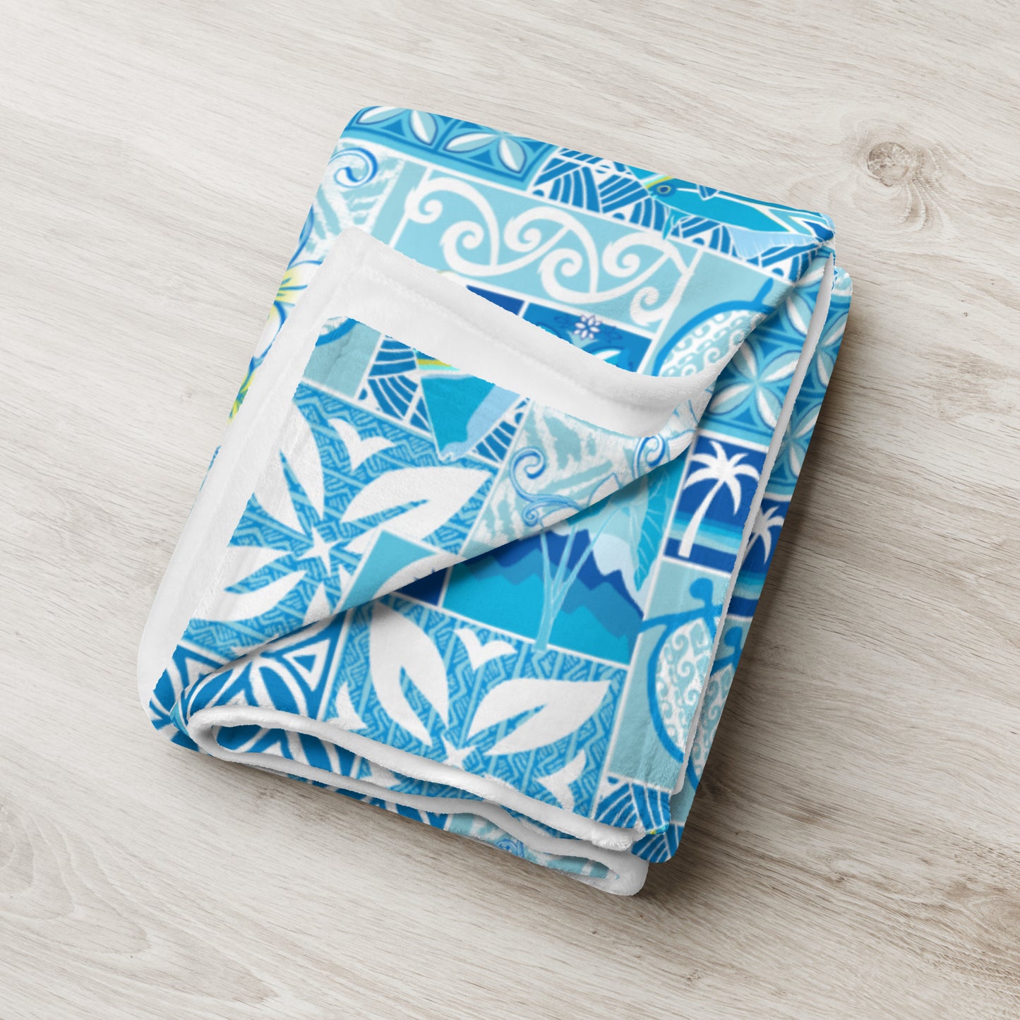 Blue Hawaiian Motif Throw Blanket