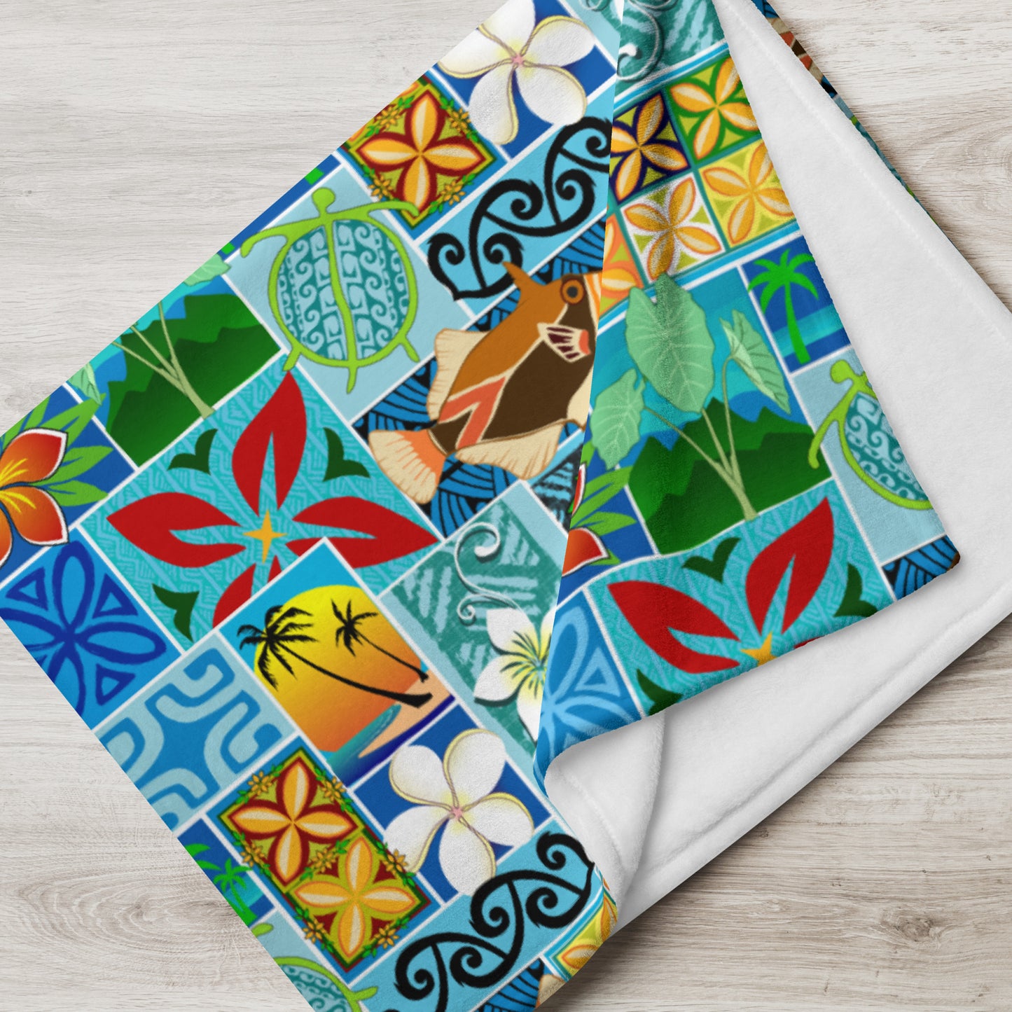 New Hawaiian Motif Throw Blanket