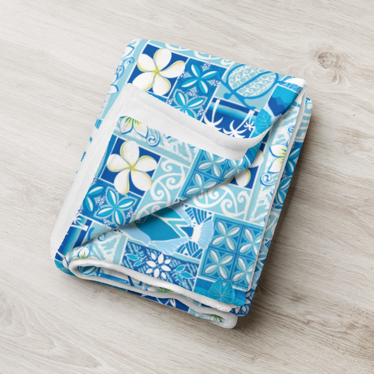 Blue Hawaiian Motif Throw Blanket