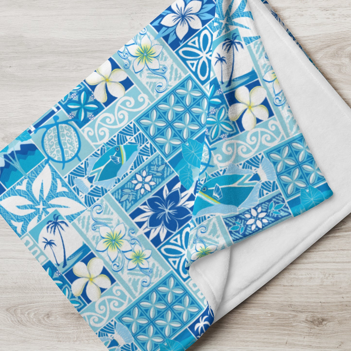 Blue Hawaiian Motif Throw Blanket